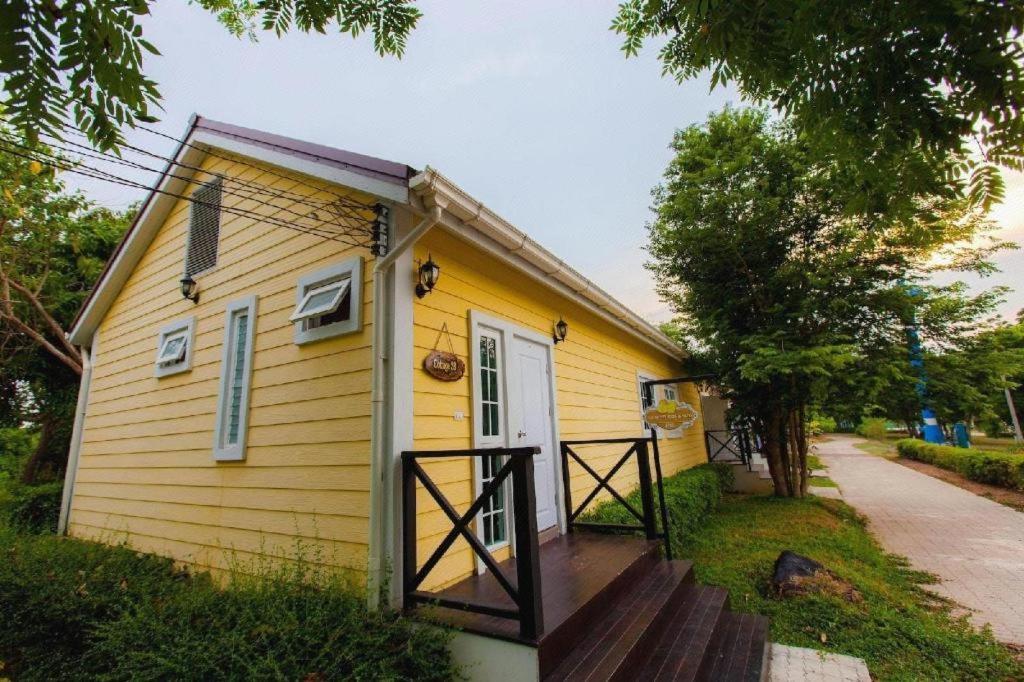 Varee Valley Resort And Restaurant Khon Kaen Exterior photo