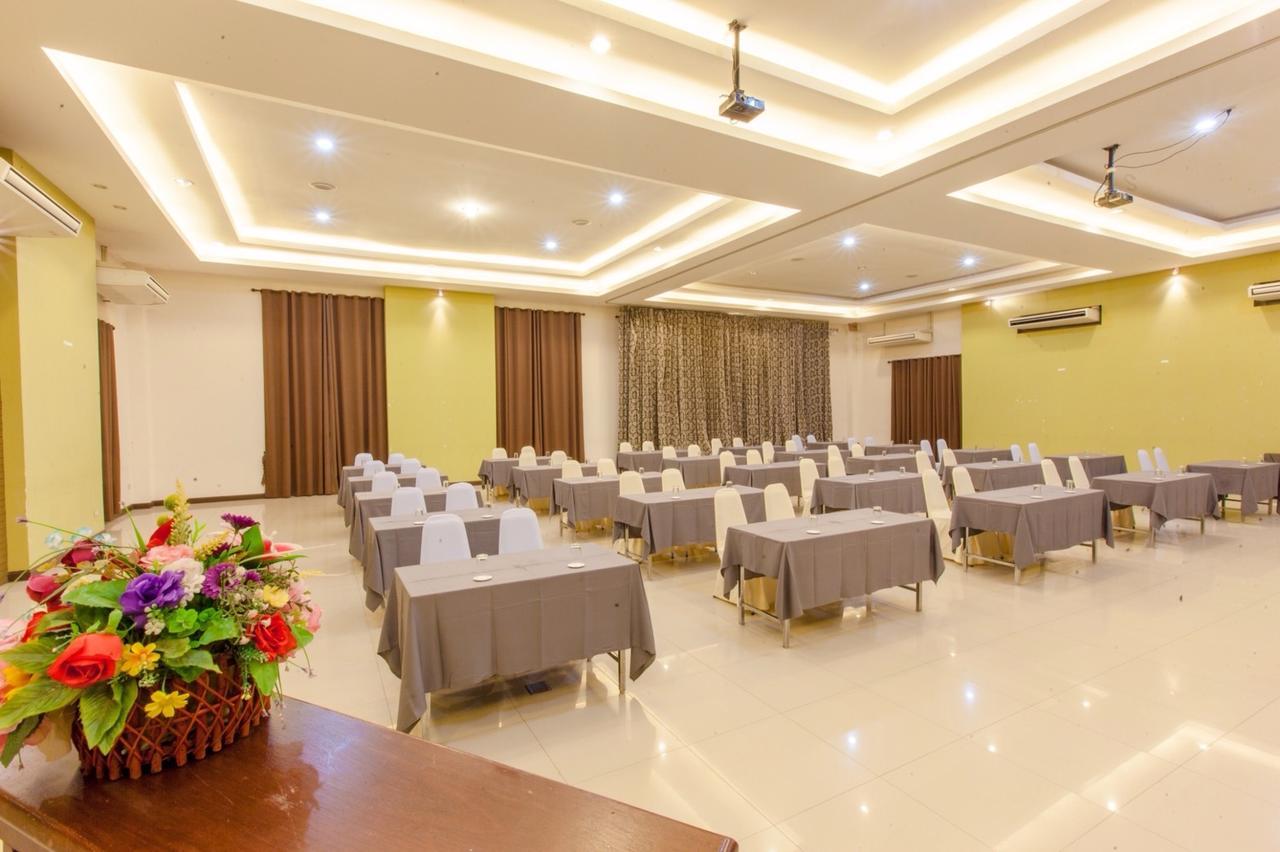 Varee Valley Resort And Restaurant Khon Kaen Exterior photo